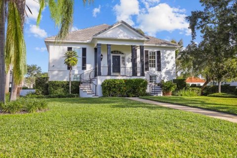 House in Tampa, Florida 5 bedrooms, 274.9 sq.m. № 1866382 - photo 5
