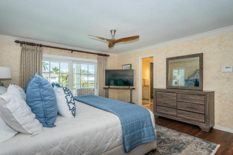 House in Tampa, Florida 5 bedrooms, 274.9 sq.m. № 1866382 - photo 25
