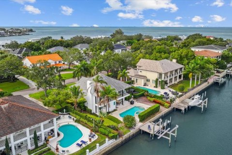House in Tampa, Florida 5 bedrooms, 274.9 sq.m. № 1866382 - photo 19