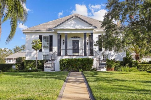 House in Tampa, Florida 5 bedrooms, 274.9 sq.m. № 1866382 - photo 2