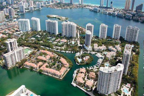 Condominio en venta en Aventura, Florida, 3 dormitorios, 174.66 m2 № 2029863 - foto 26