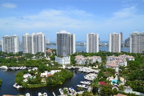 Condominio en Aventura, Florida, 3 dormitorios  № 2029863