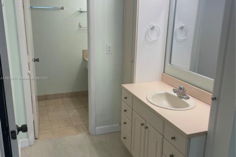 Condominio en venta en Hollywood, Florida, 1 dormitorio, 80.27 m2 № 1940462 - foto 16