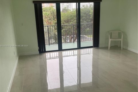 Condominio en venta en Hollywood, Florida, 1 dormitorio, 80.27 m2 № 1940462 - foto 12