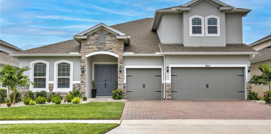 Villa ou maison à Clermont, Floride 6 chambres, 382.01 m2 № 2279943