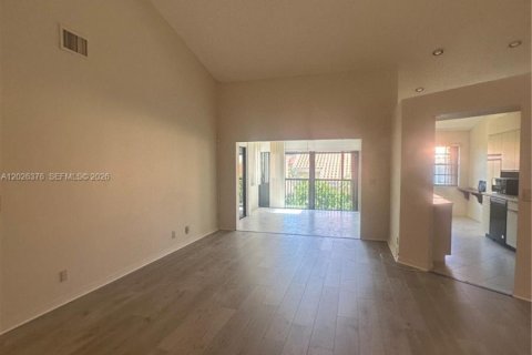 Condo in Hollywood, Florida, 3 bedrooms  № 2251957 - photo 6