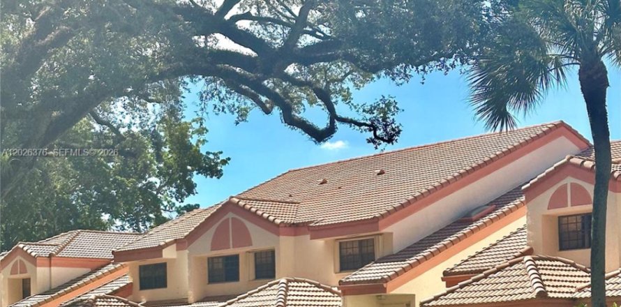 Condo in Hollywood, Florida, 3 bedrooms  № 2251957