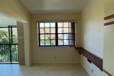 Condo in Hollywood, Florida, 3 bedrooms  № 2251957 - photo 7