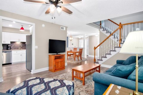 Townhouse in Clearwater, Florida 3 bedrooms, 170.2 sq.m. № 2195772 - photo 15