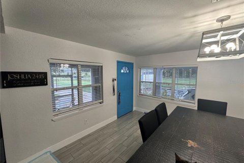 House in Davenport, Florida 4 bedrooms, 168.8 sq.m. № 1670145 - photo 6