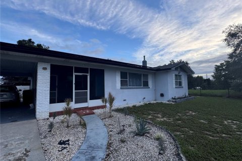 House in Davenport, Florida 4 bedrooms, 168.8 sq.m. № 1670145 - photo 1