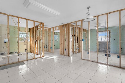 Propiedad comercial en venta en Englewood, Florida, 4 dormitorios, 201.13 m2 № 1576562 - foto 24