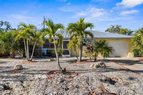 Propiedad comercial en venta en Englewood, Florida, 4 dormitorios, 201.13 m2 № 1576562 - foto 2