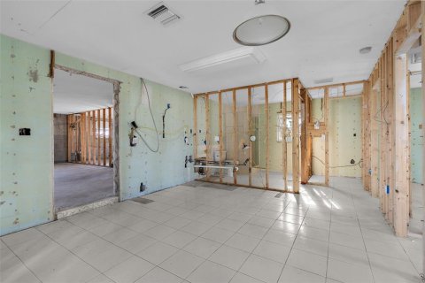 Propiedad comercial en venta en Englewood, Florida, 4 dormitorios, 201.13 m2 № 1576562 - foto 25