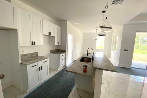 Casa en venta en Sebring, Florida, 4 dormitorios, 152.36 m2 № 1750876 - foto 5