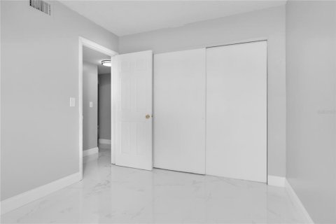 Condo in Orlando, Florida, 2 bedrooms  № 1808407 - photo 17