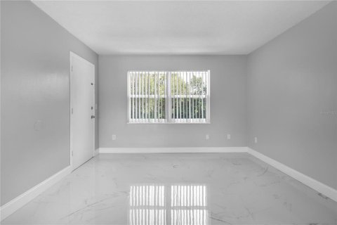 Condo in Orlando, Florida, 2 bedrooms  № 1808407 - photo 4