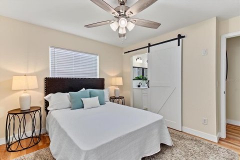 Casa en venta en Oak Hill, Florida, 2 dormitorios, 94.39 m2 № 2383417 - foto 29