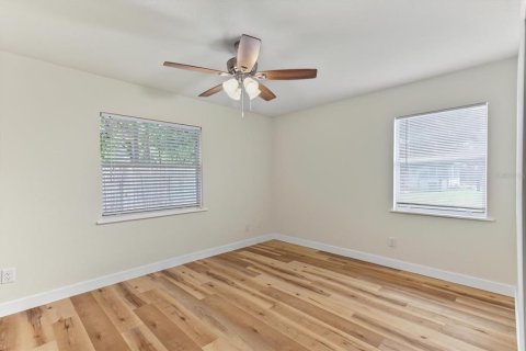 Casa en venta en Oak Hill, Florida, 2 dormitorios, 94.39 m2 № 2383417 - foto 24