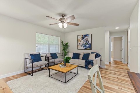 Casa en venta en Oak Hill, Florida, 2 dormitorios, 94.39 m2 № 2383417 - foto 13