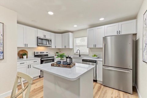 Casa en venta en Oak Hill, Florida, 2 dormitorios, 94.39 m2 № 2383417 - foto 16