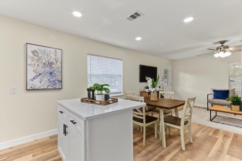 Casa en venta en Oak Hill, Florida, 2 dormitorios, 94.39 m2 № 2383417 - foto 18