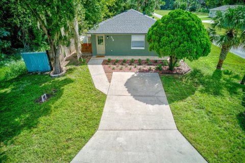 Casa en Oak Hill, Florida 2 dormitorios, 94.39 m2 № 2383417