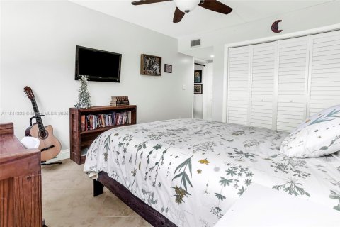 Condo in Weston, Florida, 2 bedrooms  № 1840843 - photo 20