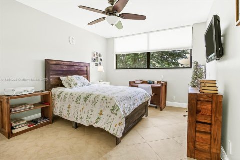 Condo in Weston, Florida, 2 bedrooms  № 1840843 - photo 18