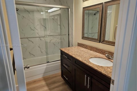 Condo in Oakland Park, Florida, 2 bedrooms  № 2068522 - photo 26
