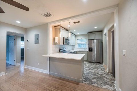 Casa en venta en Winter Park, Florida, 2 dormitorios, 85.47 m2 № 2106451 - foto 2