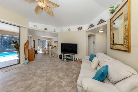 Villa ou maison à vendre à North Port, Floride: 3 chambres, 151.34 m2 № 1917266 - photo 4
