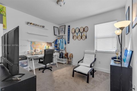 Снять в аренду виллу или дом в Хайалиа, Флорида 3 спальни, 230.96м2, № 2050743 - фото 18