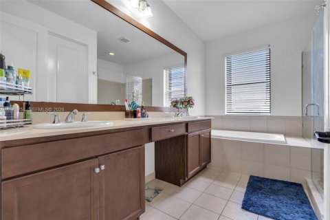 Снять в аренду виллу или дом в Хайалиа, Флорида 3 спальни, 230.96м2, № 2050743 - фото 27