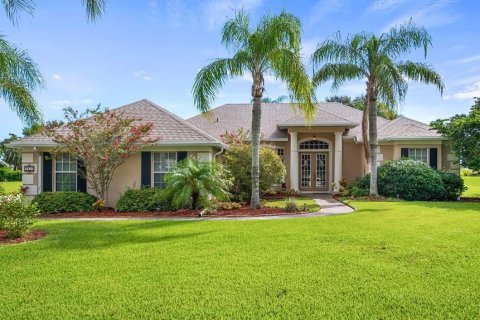 Casa en venta en Yalaha, Florida, 4 dormitorios, 239.32 m2 № 1902324 - foto 1