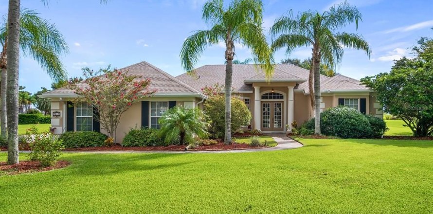Villa ou maison à Yalaha, Floride 4 chambres, 239.32 m2 № 1902324