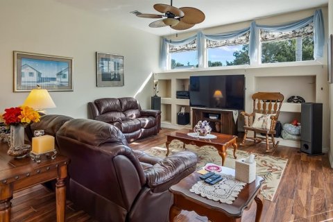 Villa ou maison à vendre à Yalaha, Floride: 4 chambres, 239.32 m2 № 1902324 - photo 22