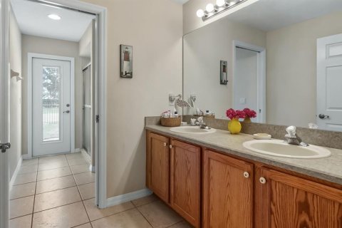 Casa en venta en Yalaha, Florida, 4 dormitorios, 239.32 m2 № 1902324 - foto 30