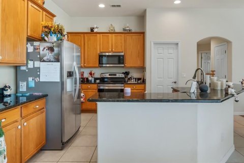 House in Yalaha, Florida 4 bedrooms, 239.32 sq.m. № 1902324 - photo 16
