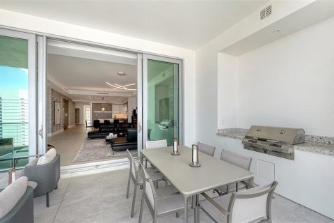 Condo in Sarasota, Florida, 3 bedrooms № 2156013 - photo 19