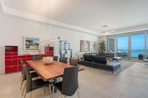 Condo in Sarasota, Florida, 3 bedrooms № 2156013 - photo 24
