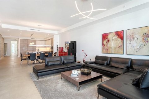 Condo in Sarasota, Florida, 3 bedrooms № 2156013 - photo 20