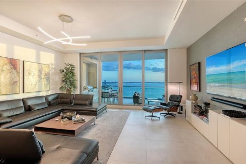 Condo in Sarasota, Florida, 3 bedrooms № 2156013 - photo 8