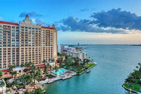 Condo in Sarasota, Florida, 3 bedrooms № 2156013 - photo 17