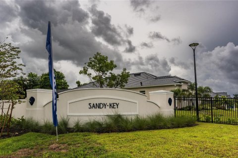 Immobilier commercial à vendre à Fort Myers, Floride № 1977306 - photo 3