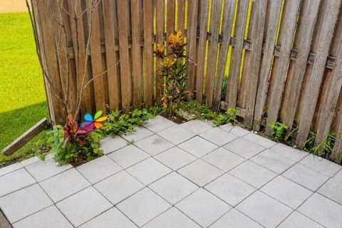 Снять в аренду кондоминиум в Орландо, Флорида 3 спальни, 111.48м2, № 2134121 - фото 4