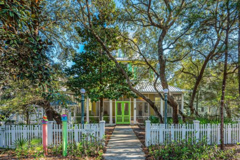 Купить виллу или дом в Санта Роза Бич, Флорида 3 спальни, 164.16м2, № 560011 - фото 1