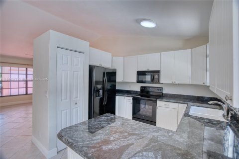 Townhouse in Palm Beach Gardens, Florida 3 bedrooms, 133.22 sq.m. № 1842355 - photo 18