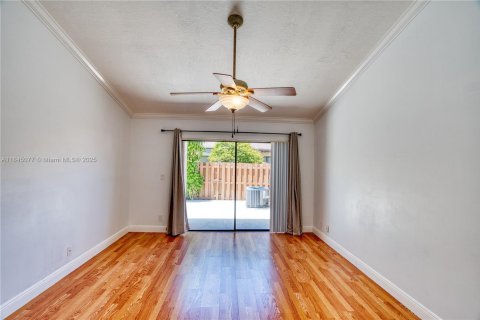 Townhouse in Palm Beach Gardens, Florida 3 bedrooms, 133.22 sq.m. № 1842355 - photo 30