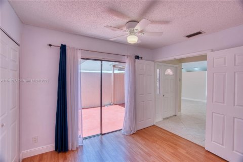 Townhouse in Palm Beach Gardens, Florida 3 bedrooms, 133.22 sq.m. № 1842355 - photo 21